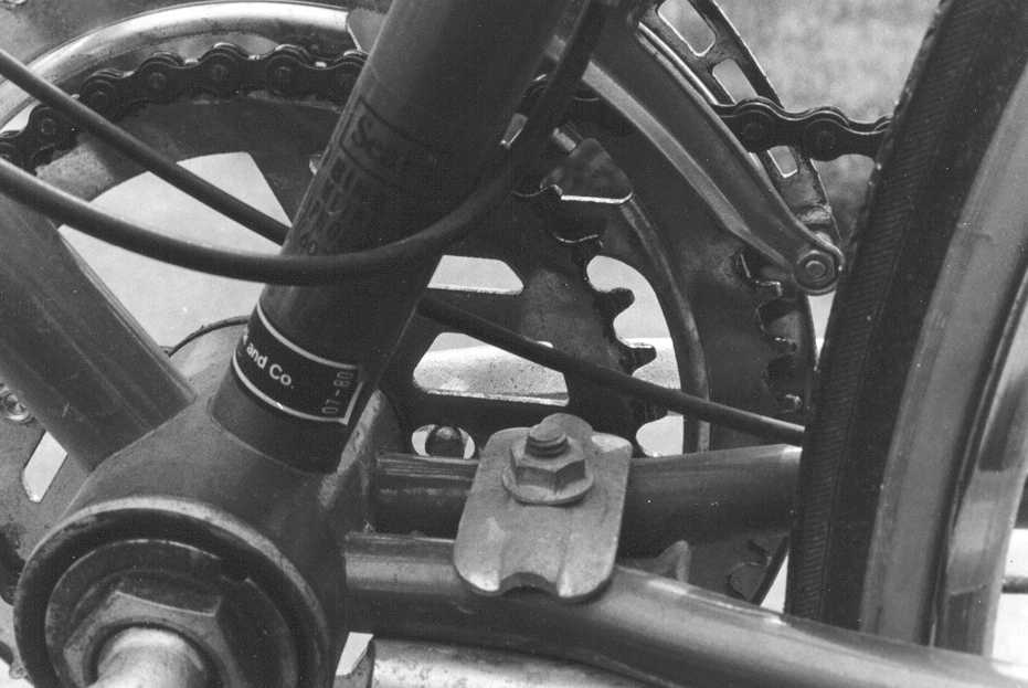 bike.bmp (637318 bytes)