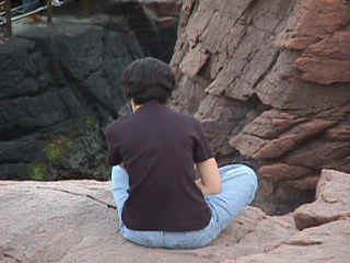 mvc-022f.jpg (52958 bytes)