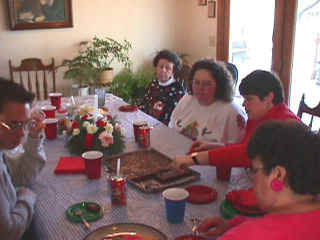 mvc-008f.jpg (28628 bytes)