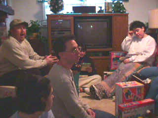 mvc-009f.jpg (24877 bytes)