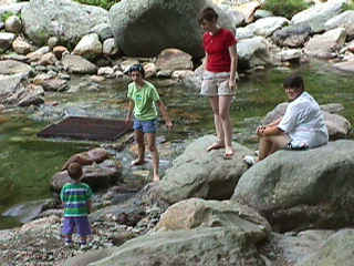 mvc-007f.jpg (78884 bytes)