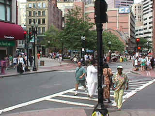 mvc-014f.jpg (77691 bytes)