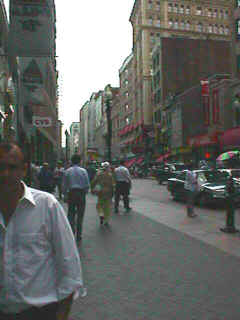 mvc-015f.jpg (29535 bytes)