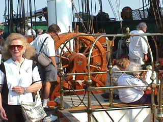 mvc-014f.jpg (82651 bytes)