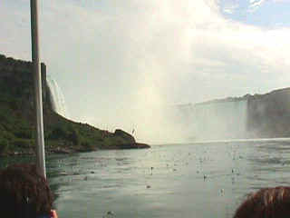 mvc-014f.jpg (19569 bytes)