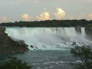 mvc-019f.jpg (43303 bytes)